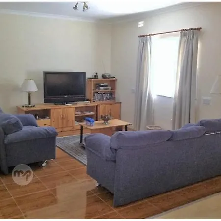 Apartment Two Bedrooms Apartment Near The Sea